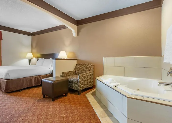 Western Tolleson 2* Phoenix