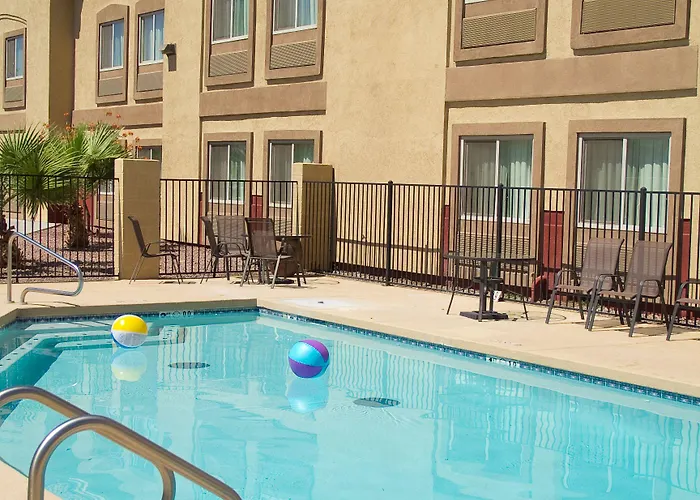 Western Tolleson Hotel 2*